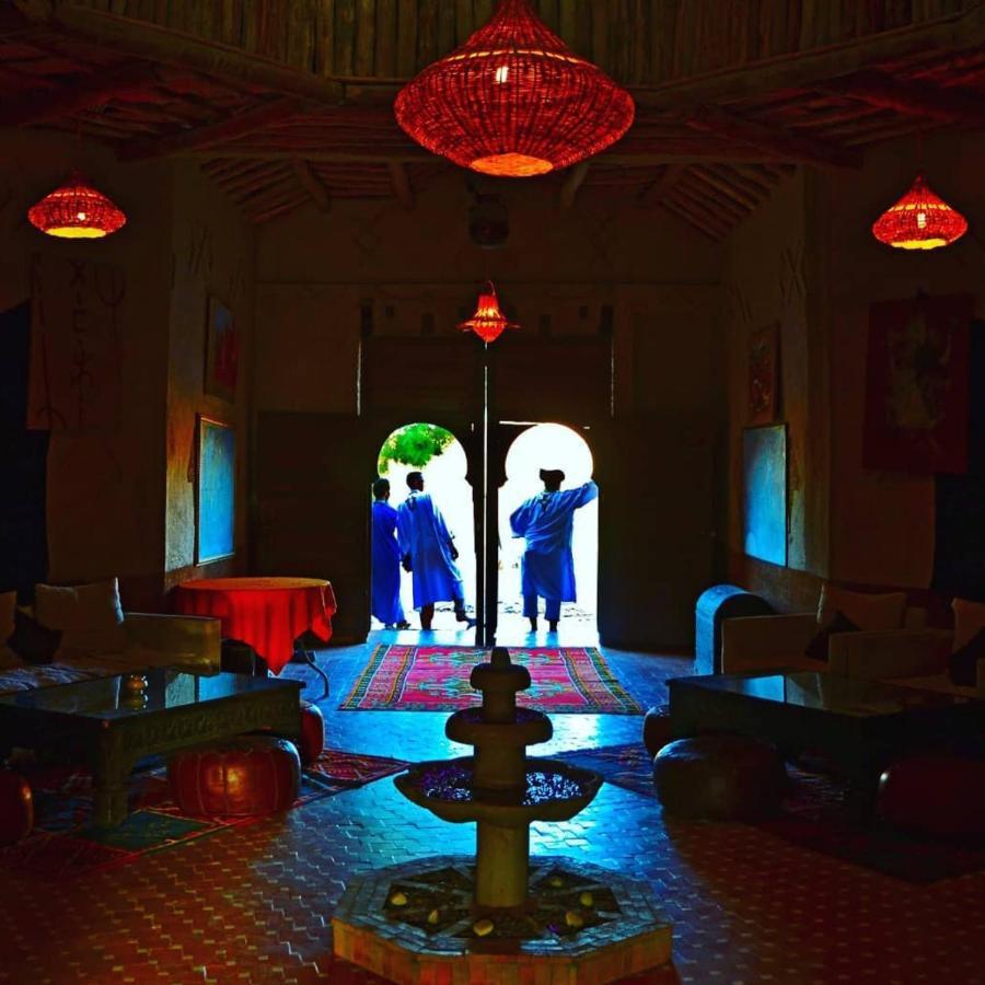 Lac Yasmins Riad Cafe Du Sud מראה חיצוני תמונה