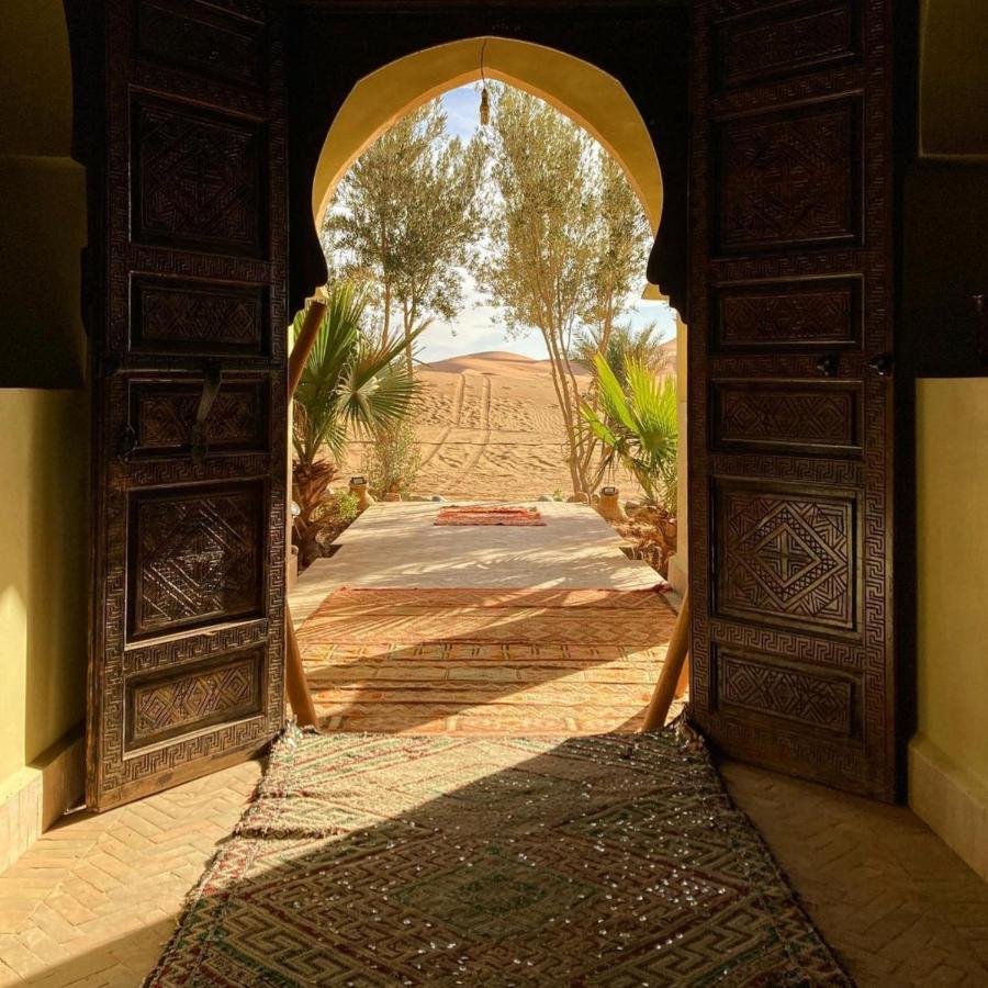 Lac Yasmins Riad Cafe Du Sud מראה חיצוני תמונה