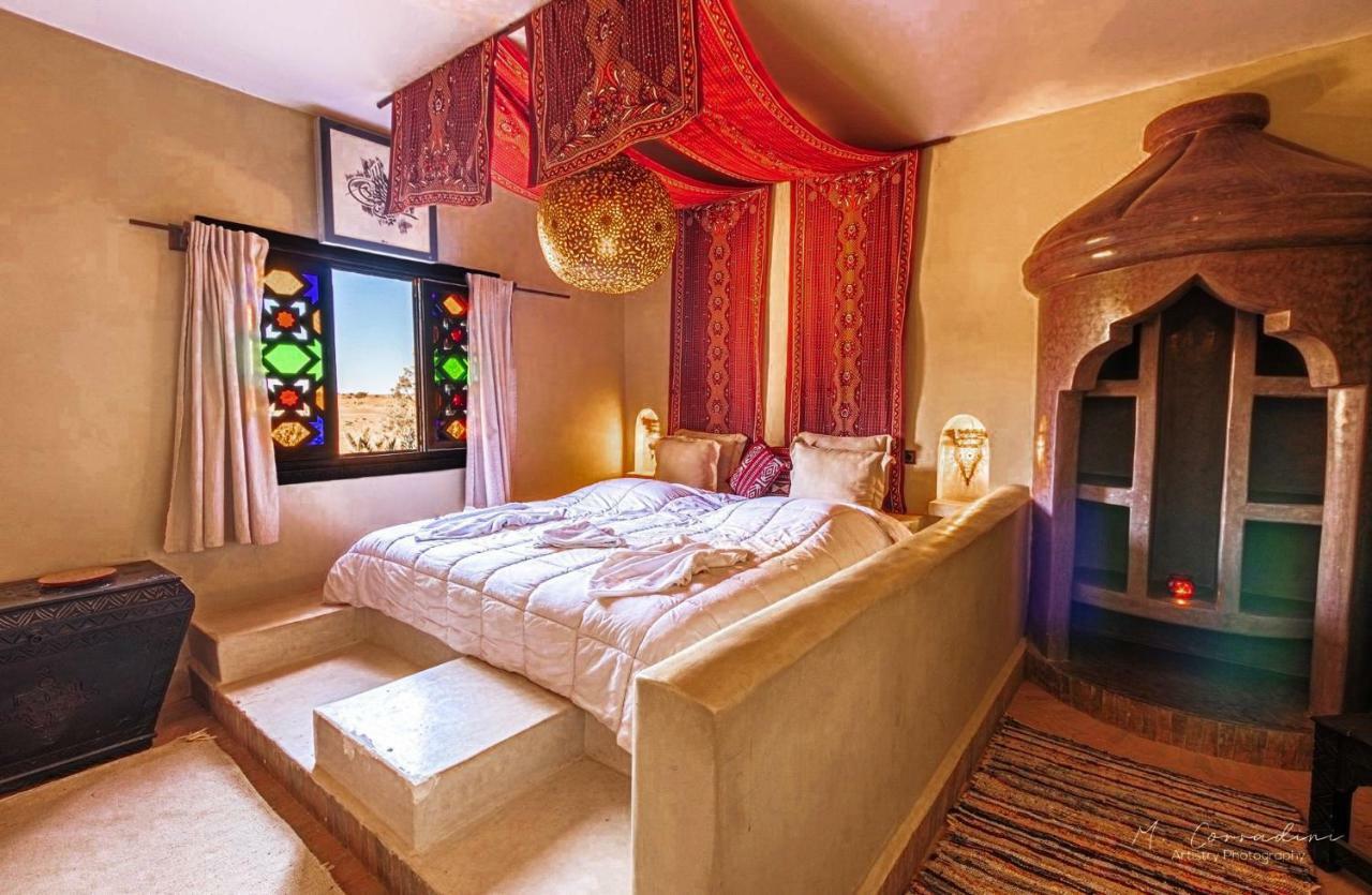 Lac Yasmins Riad Cafe Du Sud מראה חיצוני תמונה